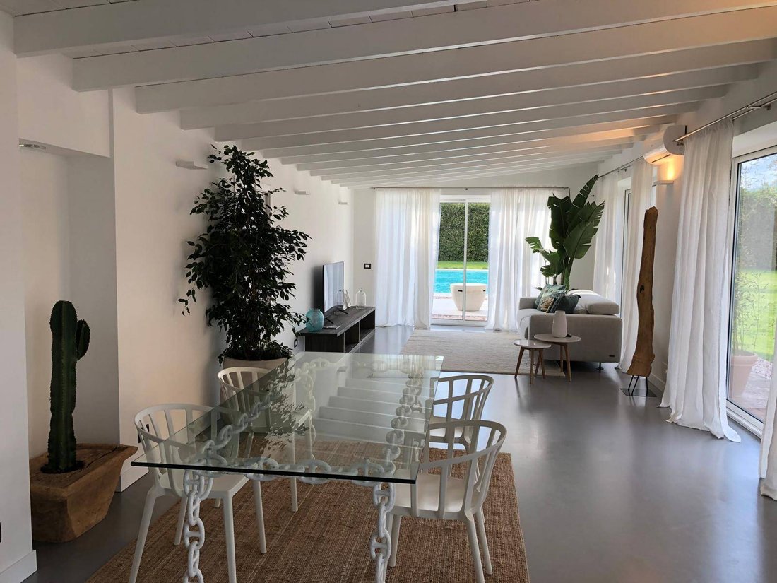 Villa in Tonfano, Pietrasanta, Italy 4 - 17256412