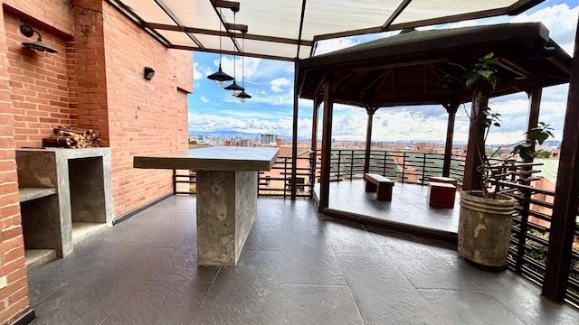 Condo in Bogota, Bogotá, Colombia 5 - 17249856