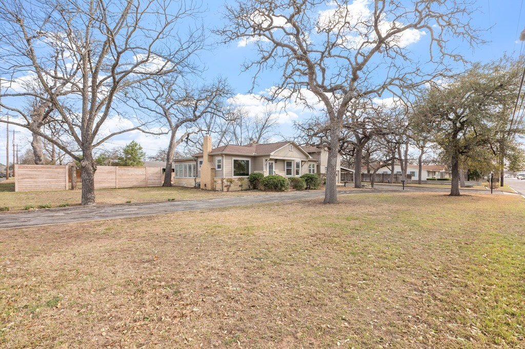 House in Fredericksburg, Texas, United States 5 - 17247649