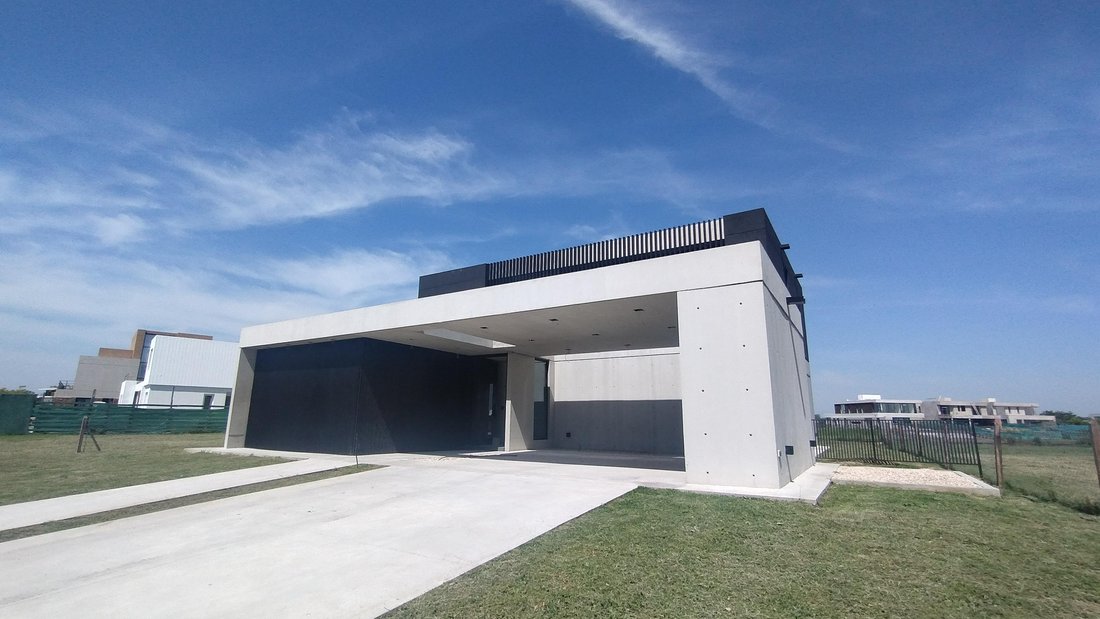 House in Belén de Escobar, Buenos Aires Province, Argentina 1 - 17250694