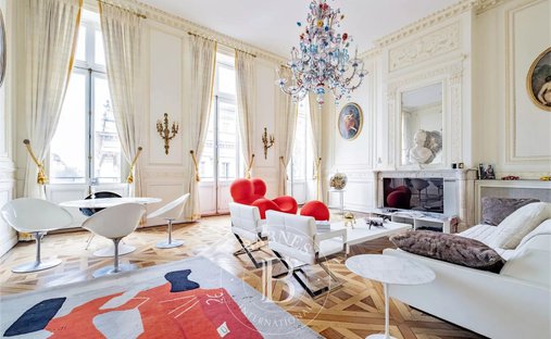Apartment in Hôtel de Ville-Quinconce-Saint Seurin-Fondaudège, Bordeaux, France 1