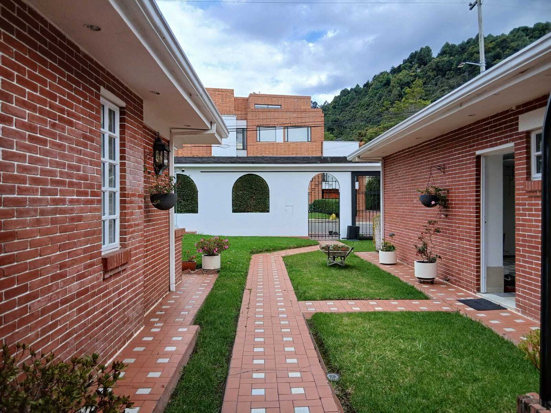 House in Bogota, Bogotá, Colombia 3 - 17248735