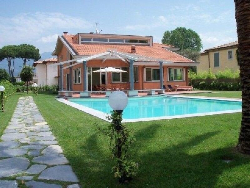 Villa in Center, Forte dei Marmi, Tuscany 1 - 17254328