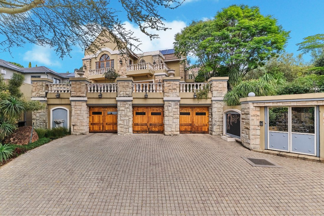 House in Featherbrooke Estate, Gauteng, South Africa 1 - 17253623