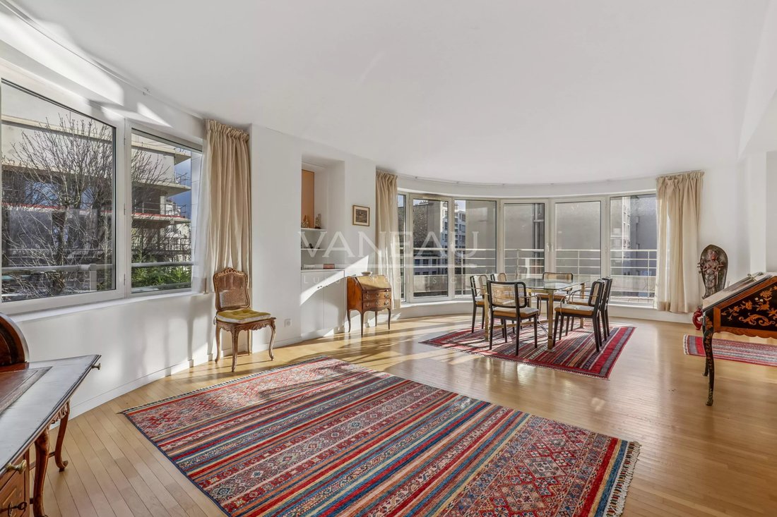 Apartment in Bois de Boulogne, Paris 16e Arrondissement, Paris 4 - 17248168