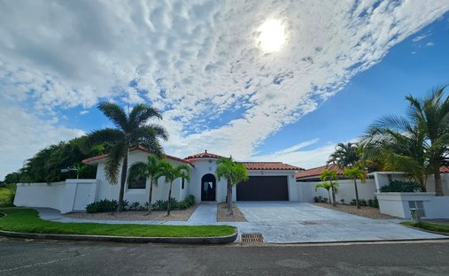 House in El Escobal, Coclé Province, Panama 1