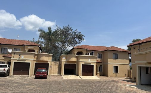 Townhouse in Johannesburg, Gauteng, South Africa 1