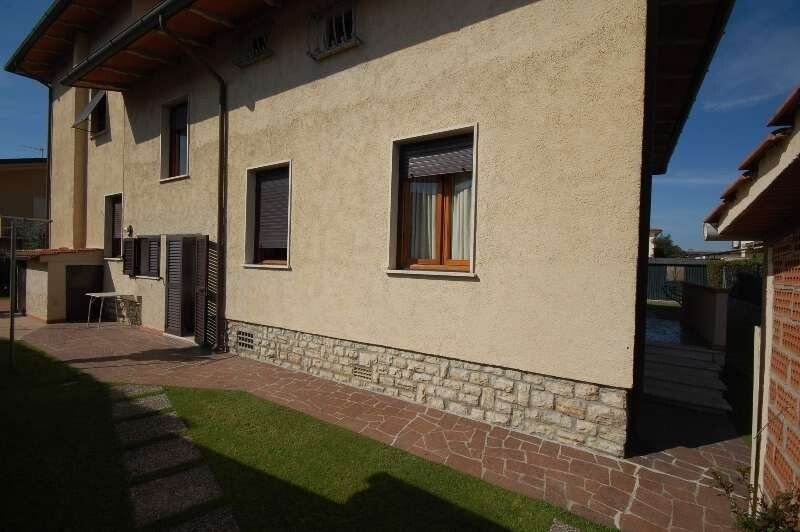 Villa in Tonfano, Pietrasanta, Italy 3 - 17254929