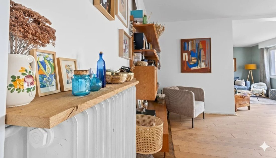 Apartment in Mairie, Garches, France 2 - 17247937