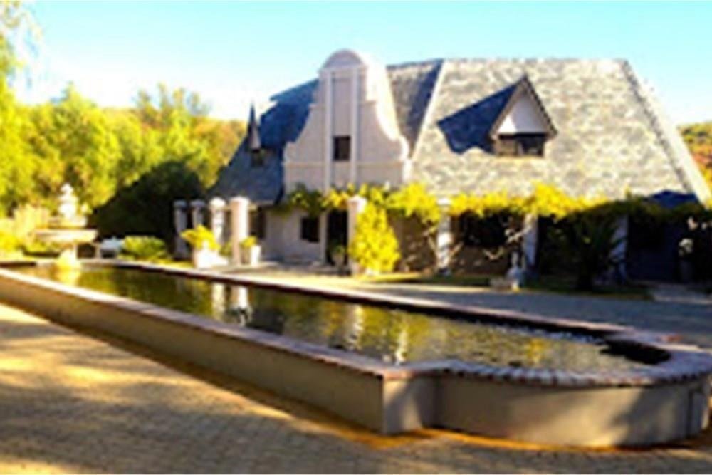 Farm Ranch in Oudtshoorn, Western Cape, South Africa 1 - 17253625