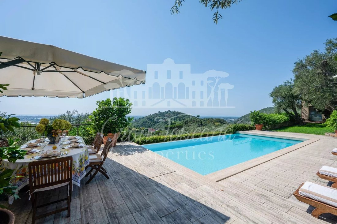 House in Camaiore, Tuscany, Italy 2 - 17248006