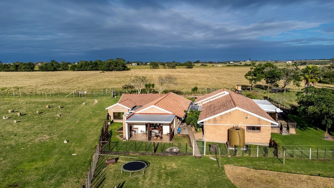 Farm Ranch in Johannesburg, Gauteng, South Africa 3 - 17251011
