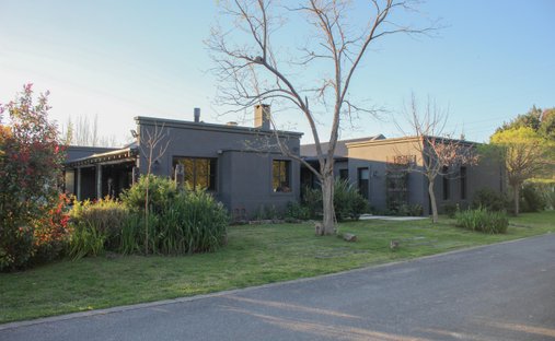 House in Bella Vista, Buenos Aires Province, Argentina 1