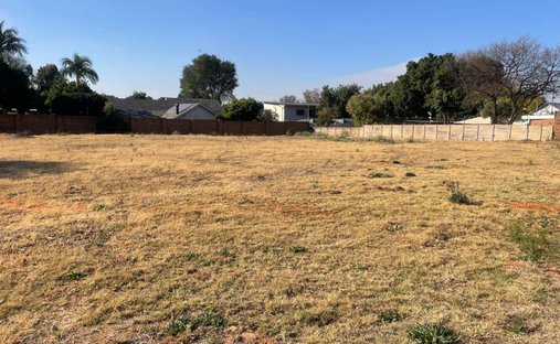 Land in Johannesburg, Gauteng, South Africa 1