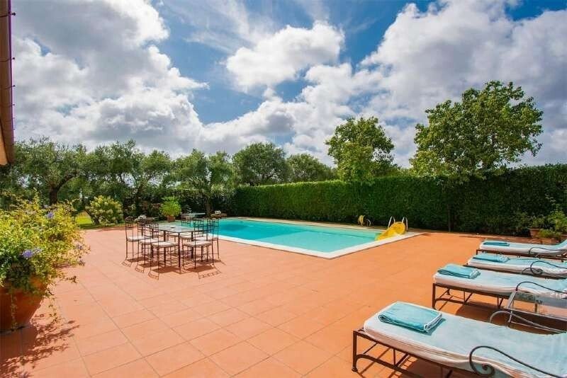Country House in Pietrasanta, Tuscany, Italy 2 - 17254162