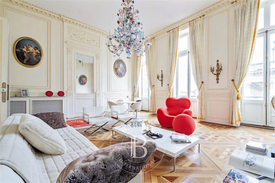 Apartment in Hôtel de Ville-Quinconce-Saint Seurin-Fondaudège, Bordeaux, France 2 - 17247950