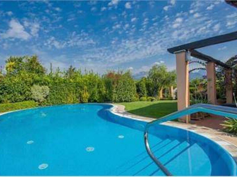 Villa in Pietrasanta, Tuscany, Italy 1 - 17255009