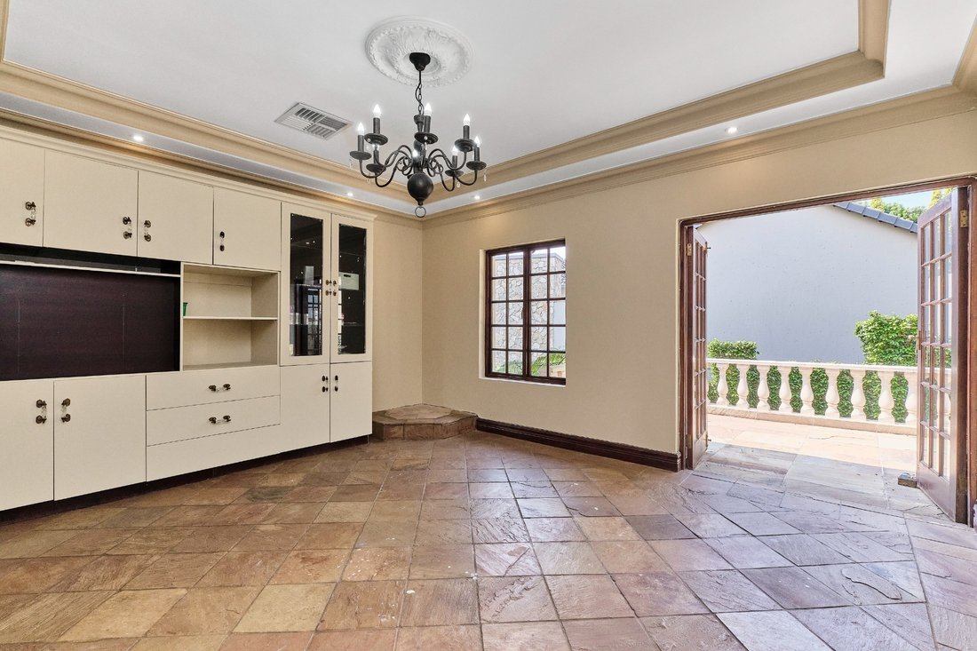 House in Featherbrooke Estate, Gauteng, South Africa 4 - 17253623