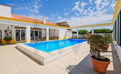 House in Montijo e Afonsoeiro, Setubal, Portugal 1