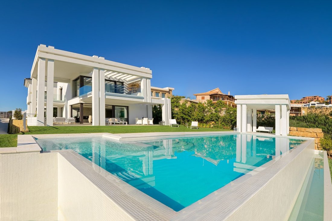 Villa in Cancelada, Estepona, Andalusia 1 - 17257850