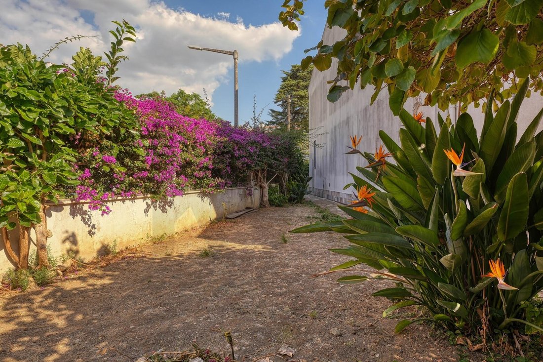 House in Carcavelos e Parede, Lisbon, Portugal 3 - 17252302