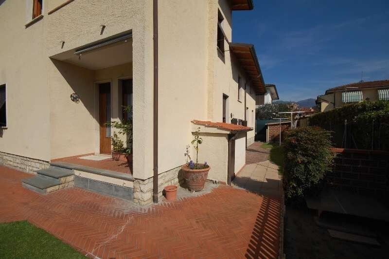 Villa in Tonfano, Pietrasanta, Italy 2 - 17254929