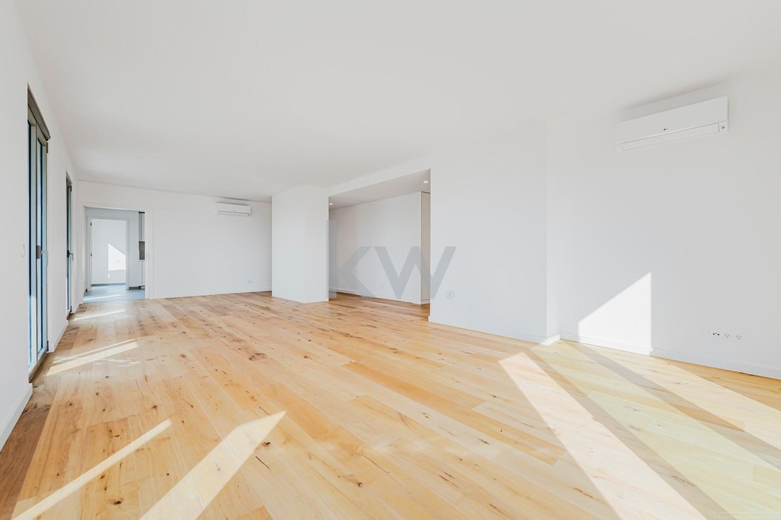 Apartment in Cedofeita, Santo Ildefonso, Se, Miragaia, Sao Nicolau e Vitoria, Porto District, Portugal 2 - 17251271