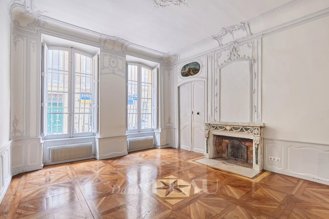 Apartment in Comtale-Cente-Cours Mirabeau, Aix-en-Provence, France 1 - 17248195