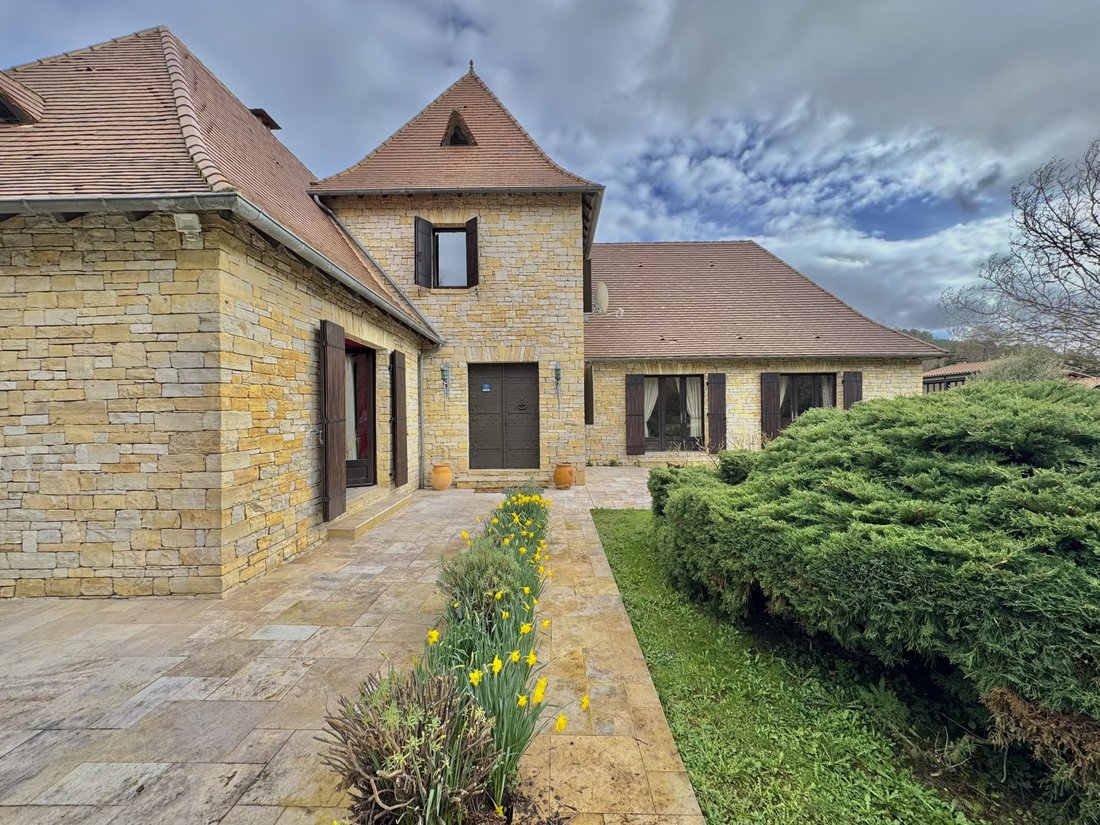 House in Monplaisant, Nouvelle-Aquitaine, France 5 - 17256680