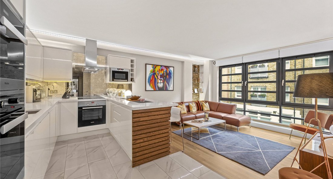 Apartment in Holborn, Camden, England 1 - 17253854