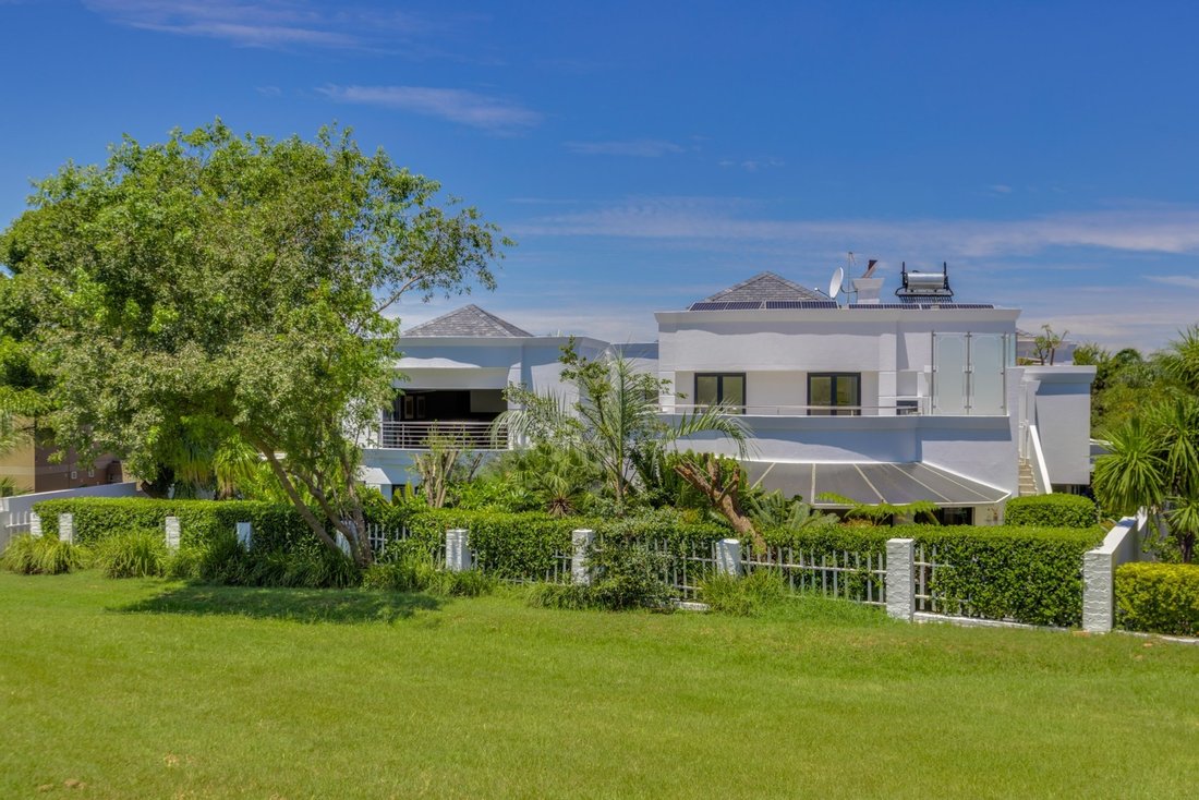 House in Chartwell, Gauteng, South Africa 1 - 15914946