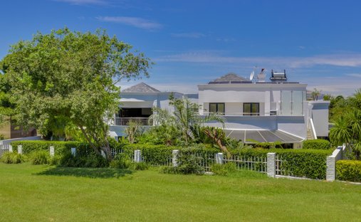 House in Chartwell, Gauteng, South Africa 1
