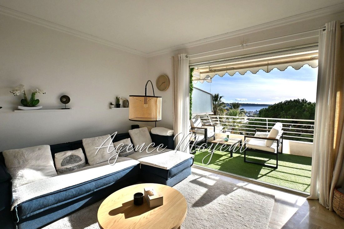 Apartment in La Source, Cannes, France 1 - 17247729