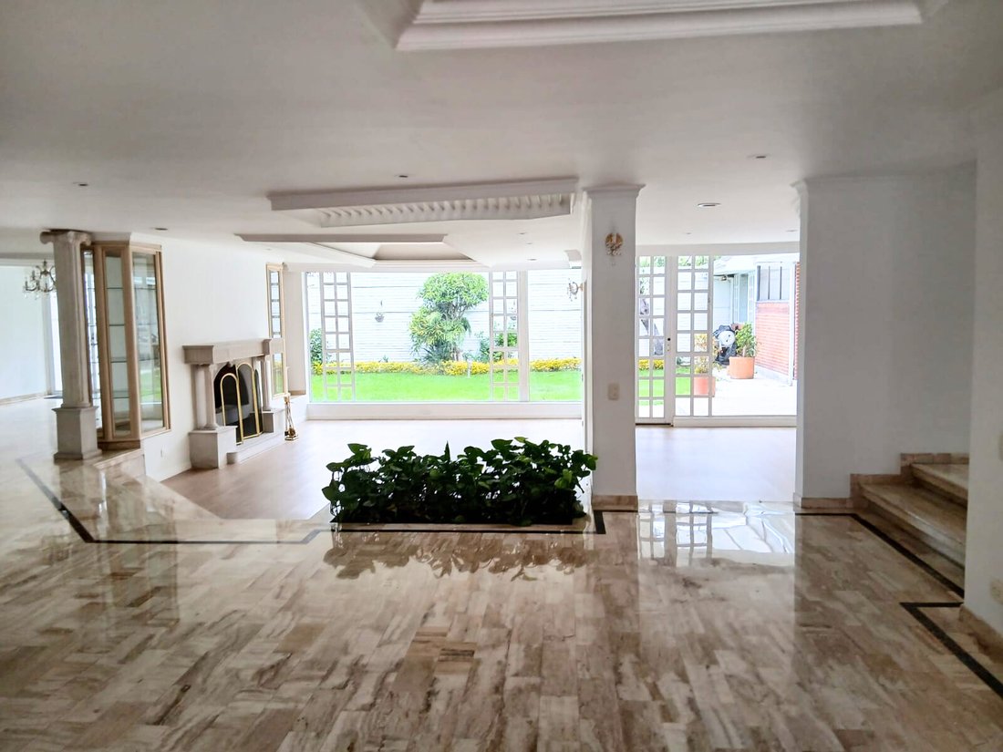 House in Bogota, Bogotá, Colombia 4 - 17248735