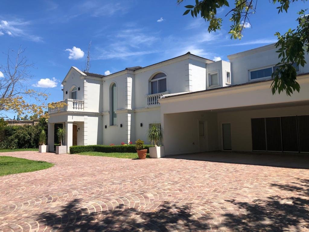 House in Bella Vista, Buenos Aires Province, Argentina 2 - 17251067