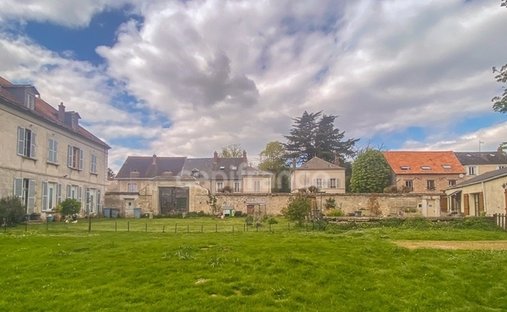 House in Saint Martin Sud, Étampes, France 1