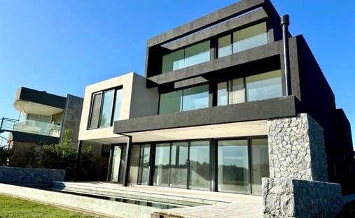 House in Rincón de Milberg, Buenos Aires Province, Argentina 1
