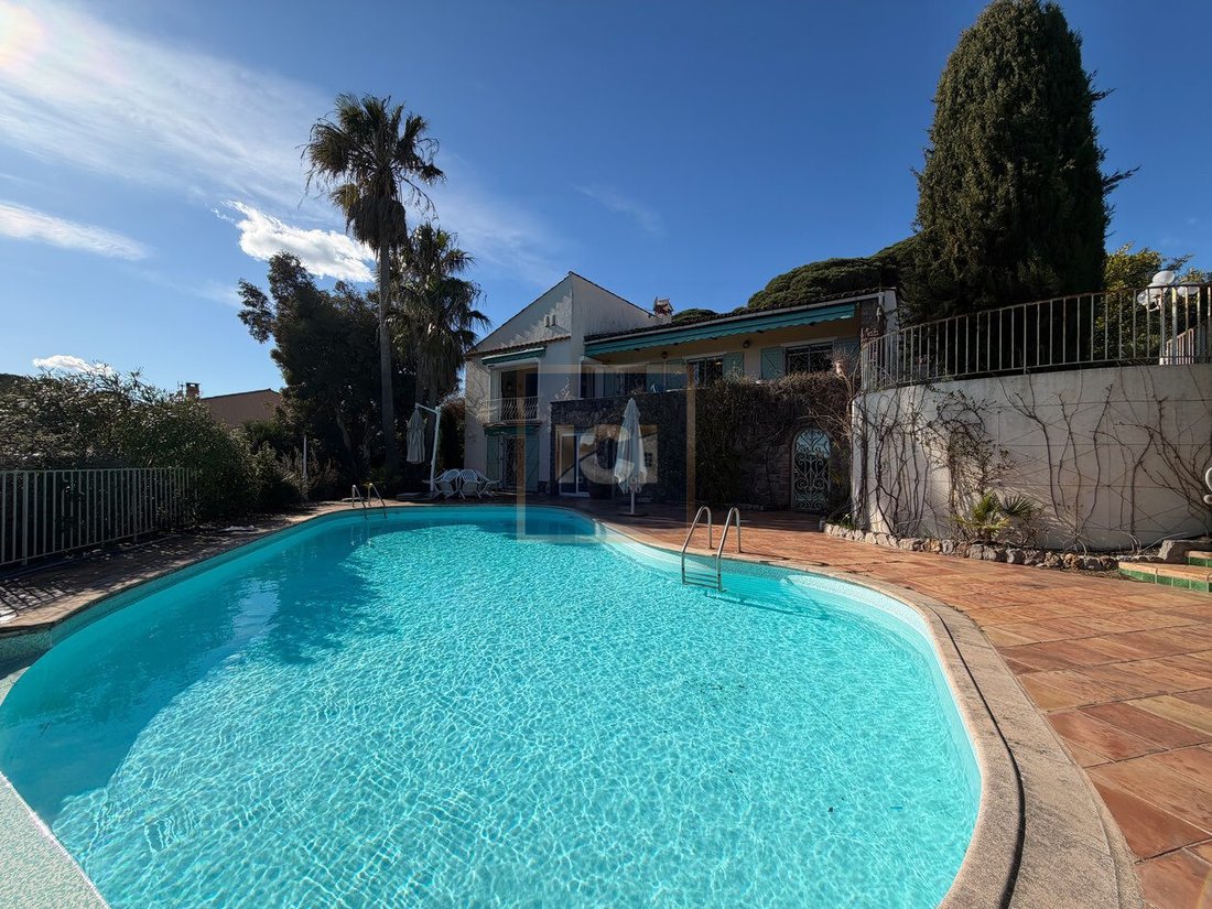 Villa in Ville-Les Saquedes-Le Bouillonnet, Sainte-Maxime, France 2 - 17256600