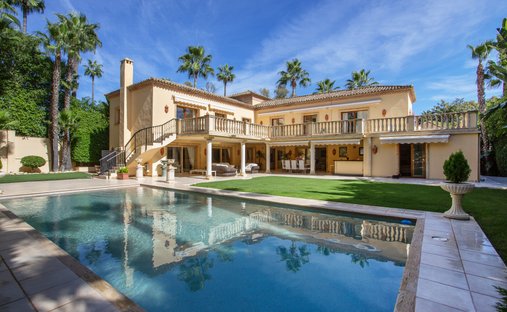 Villa in Nueva Andalucia, Marbella, Spain 1