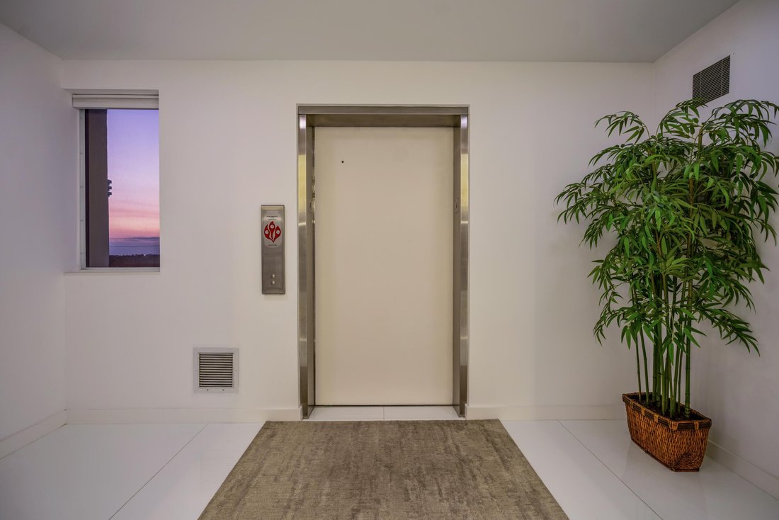 Condo in Boca Raton, Florida, United States 3 - 17254139