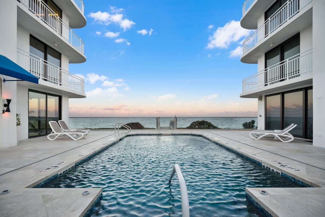 Condo in Boca Raton, Florida, United States 1 - 17254139