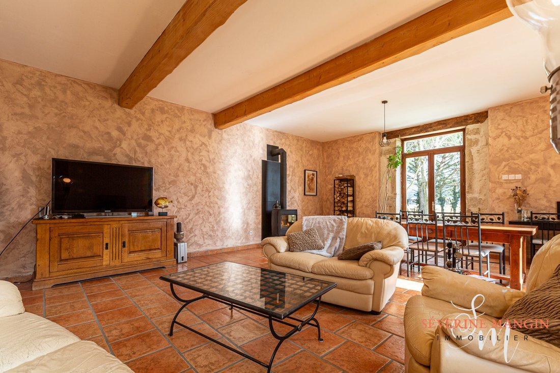 Farm Ranch in Saint-Paul-les-Romans, Auvergne-Rhône-Alpes, France 2 - 17256550
