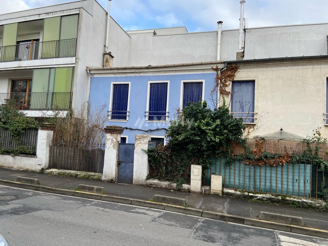 House in Arrondissement of Bobigny, Ile-de-France, France 3 - 17065406