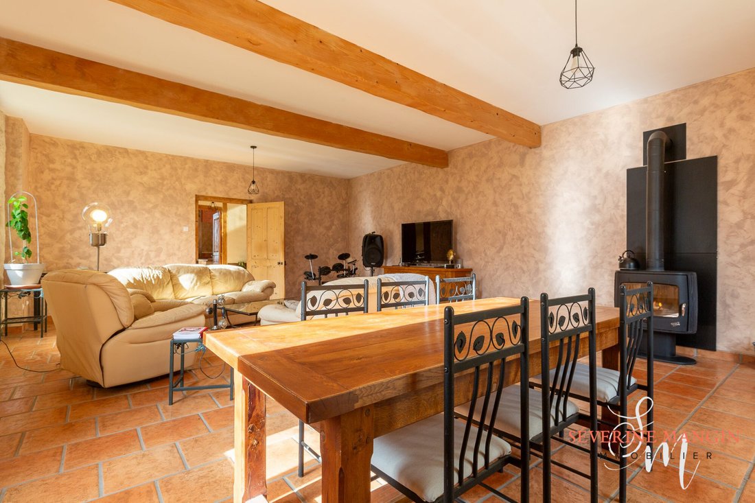 Farm Ranch in Saint-Paul-les-Romans, Auvergne-Rhône-Alpes, France 4 - 17256550