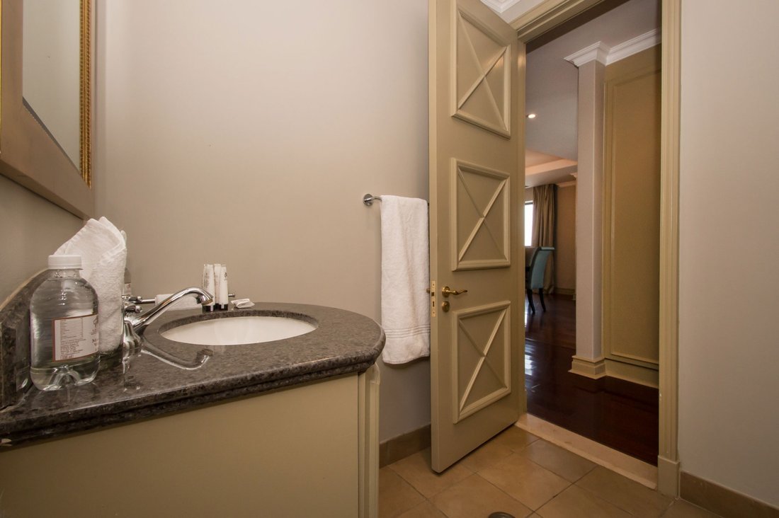 Appartement à Sandown, Gauteng, Afrique du Sud 4 - 17249833