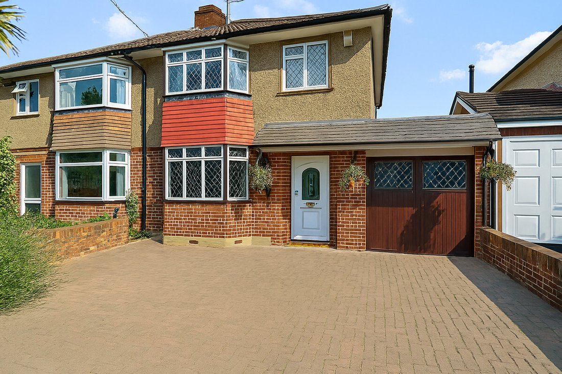 House in Beaumont, Broxbourne, England 1 - 17249752