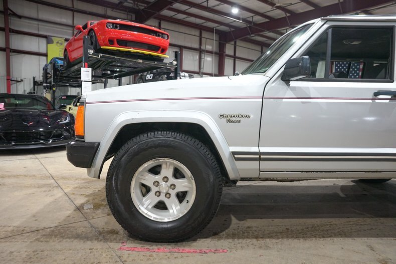 Suv in Grand Rapids, United States 3 - 17256968