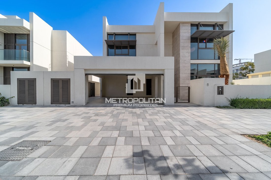 Villa in Al Barsha South 5, Al Barsha, Dubai 1 - 16165244