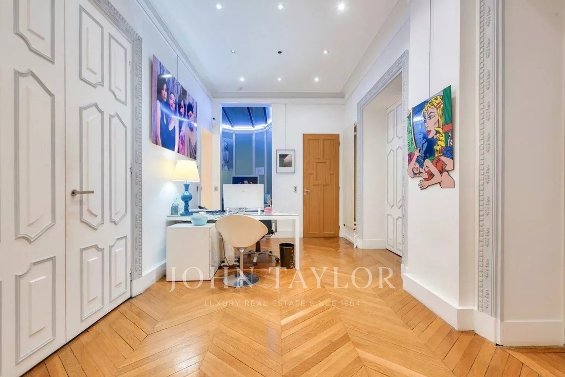 Apartment in Porte Dauphine, Paris 16e Arrondissement, Paris 4 - 17248135