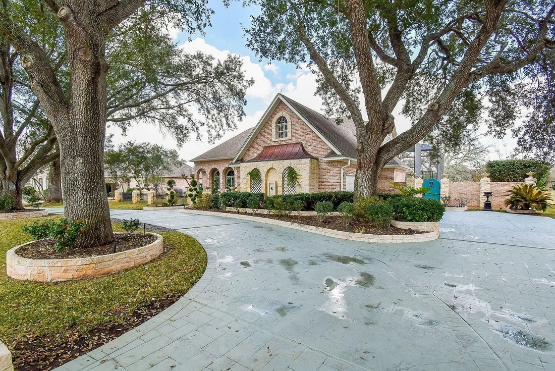 House in Fulshear, Texas, United States 3 - 17255028